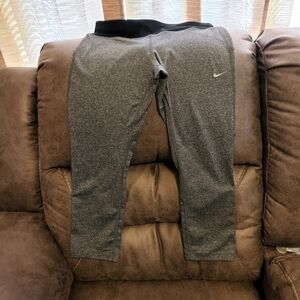 Nike Dri-Fit Running Capri Pants